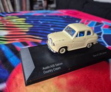 Corgi Vanguards 1:43 scale Austin A35 Saloon