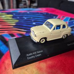 Corgi Vanguards 1:43 scale Austin A35 Saloon