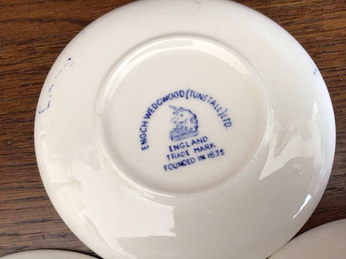 3 Vintage blue & White Wedgwood mini picture plates