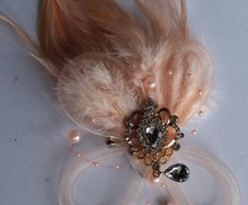 Salmon Pink/Peach Feather 2in1 Fascinator/Brooch