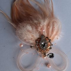 Salmon Pink/Peach Feather 2in1 Fascinator/Brooch