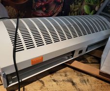 Curtain heater
