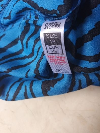 Dunnes  Stores A-Line  Animal  Print  Skirt.  Size 44 - 14-16.  New.
