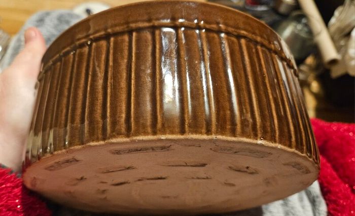 2 Kitchen Bowls