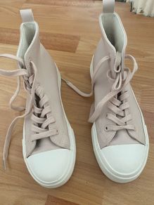 pink boot runners