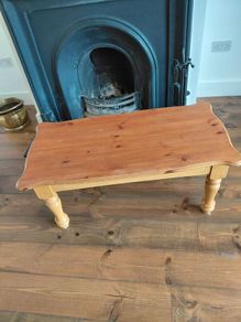 coffee table abd TV unit