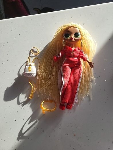 OMG Swag Doll, in great condition