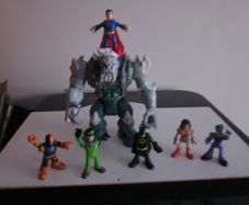 DC Comics Super Hero Friends Imaginext Doomsday  Figure &6 Others.