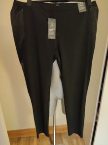 BNWT black office slim trousers size UK16 EU44 Postage included