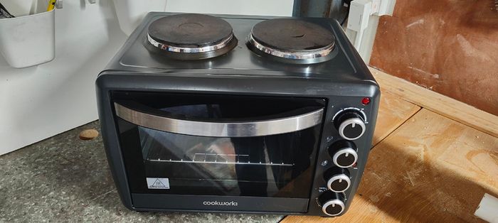 Cookworks countertop cooker