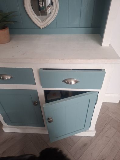 dresser