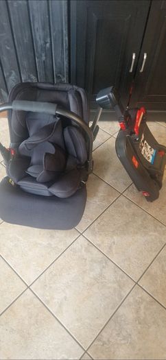 free baby car seat with isofix base