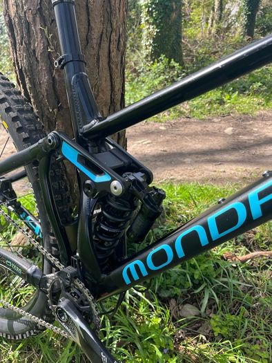 Mondraker Foxy XR 29 Medium Enduro Bike