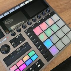 Maschine Plus