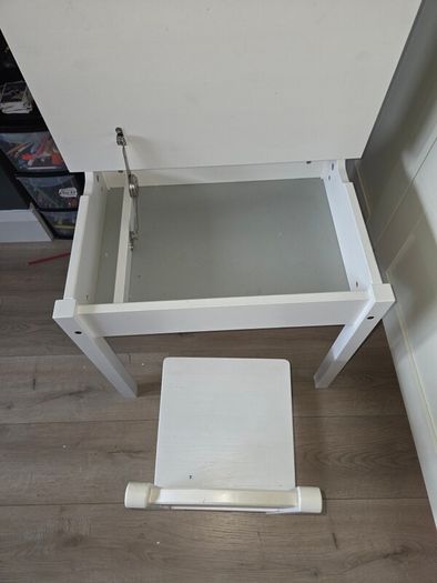 Kids Desk & Chair