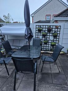 Garden  Table and chairs