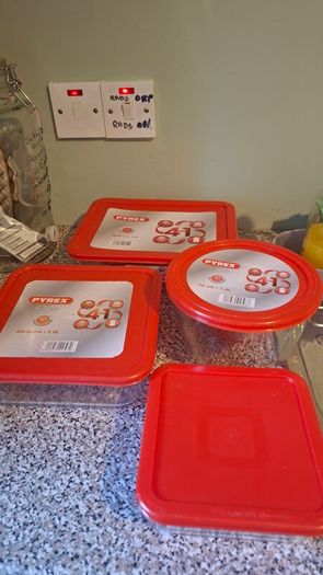 Pyrex dishes