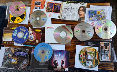 old pc Games collection monkey island, Indiana jones , day of the tentacle etc.