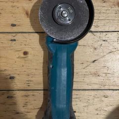 Makita grinder