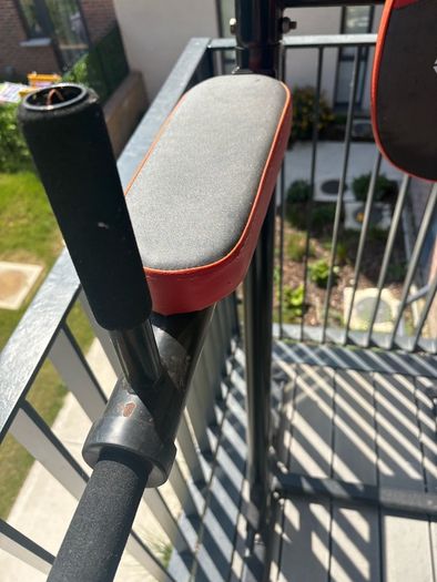 Pull-Up & Dip Station