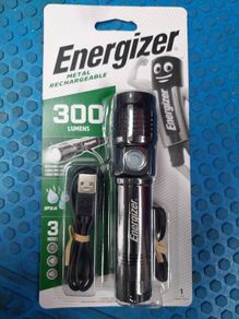 Rechargeable flashlight