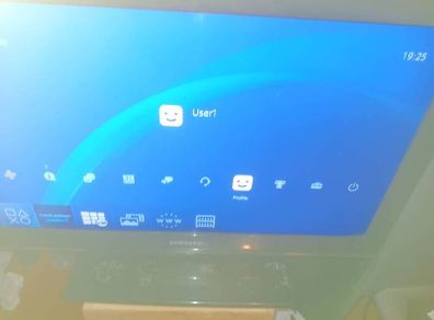 Samsung 32" C530 Series LCD/LED-era TV.
