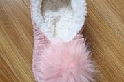 Womens slipper socks (Size 3-5)
