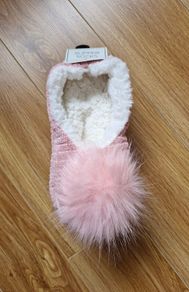 Womens slipper socks (Size 3-5)