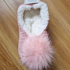 Womens slipper socks (Size 3-5)