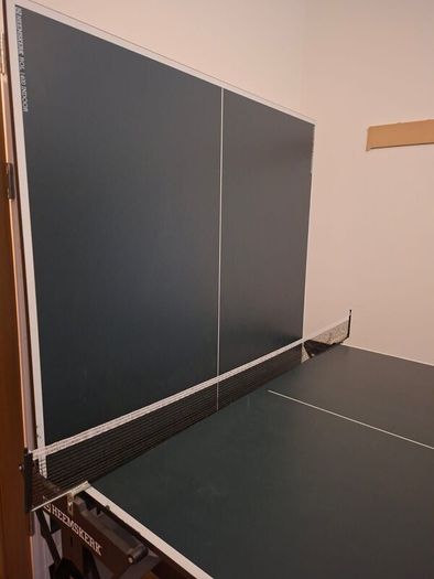 Table Tennis Table