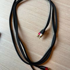 Phono cable 2.5m long