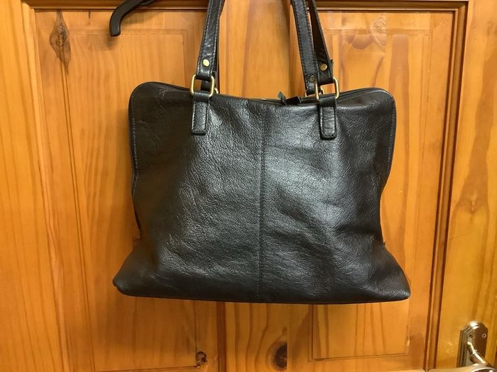 Black leather Rowallan shoulder bag