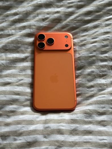 iPhone 17 Pro Max 256GB Unlocked - Cosmic Orange