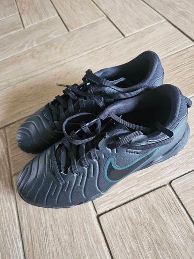 Nike Tiempo Legend 10 Pro TF in a black and deep jungle colorway