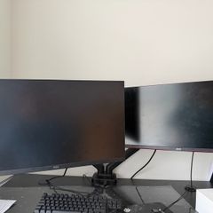 2 gaming monitors with arm