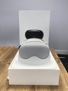 Apple Vision Pro, Excellent Condition