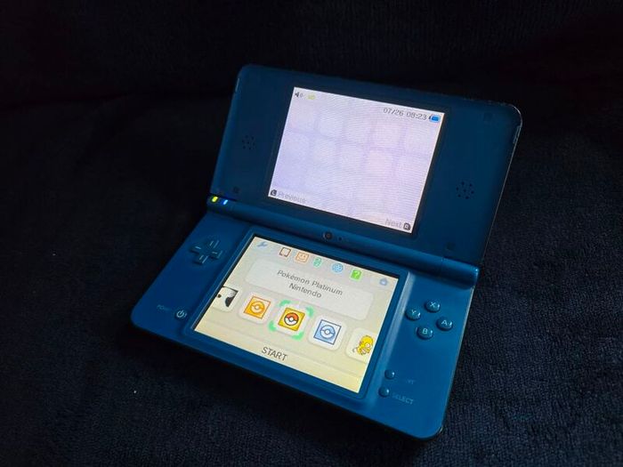 Nintendo DSi XL