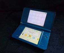 Nintendo DSi XL