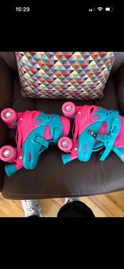 kids roller skates
