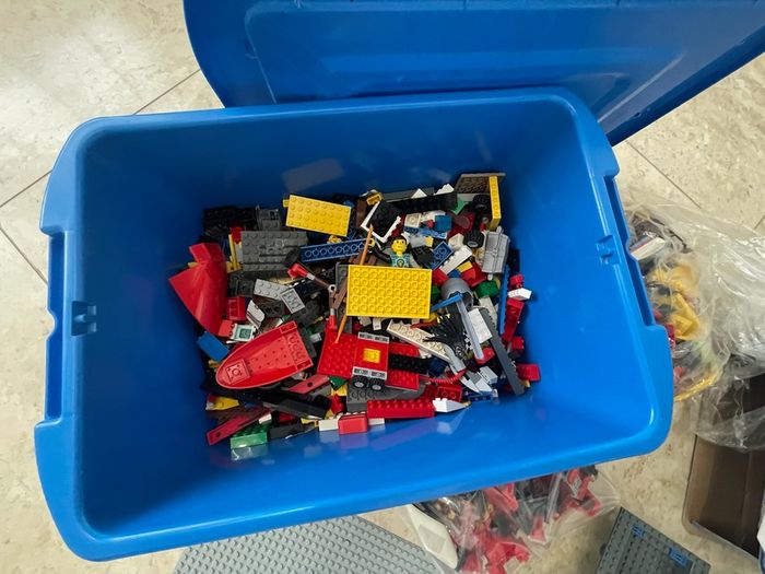 Lego boxes age 6+