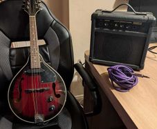 Stagg M50-E Electro-Acoustic Bluegrass Mandolin with Nato Top - Red burst