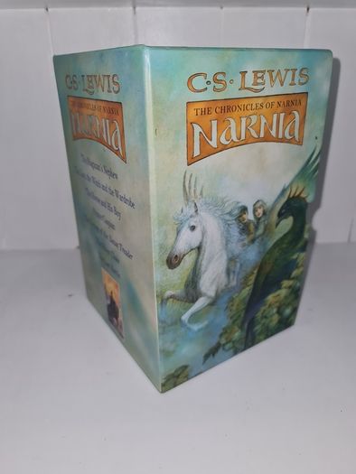 The Chronicles Of Narnia Complete collection