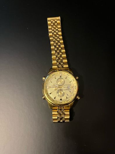 Citizen quartz WR 100 watch