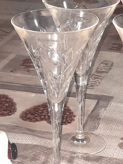 6 Beautiful Italian Crystal Glasses