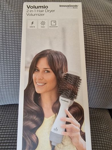 NEW InnovaGoods 1000W Ionic Volumising Hair Dryer Brush - Boxed