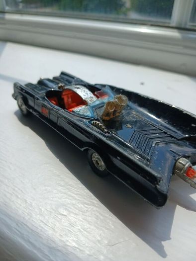 Batmobile Corgi 267