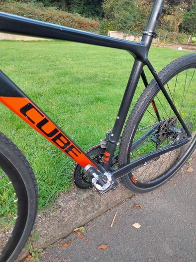Cube Cross Race Cyclocross Bike, 50cm, carbon fork, Hydraulic brakes