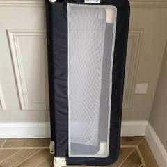 2 no. (Pair) of Safety 1st Portable Bed Guard