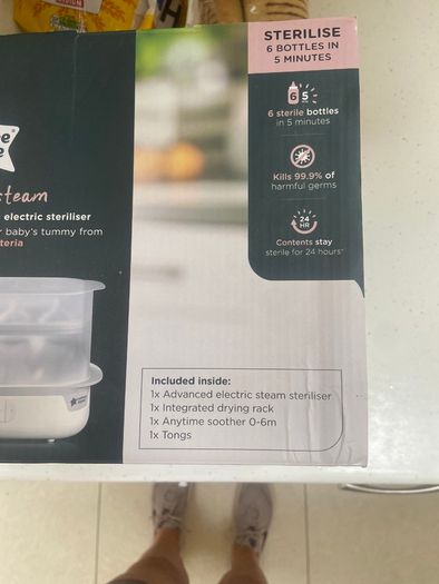 Electric steam steriliser