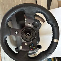 G920 XBox Steering wheel and pedals